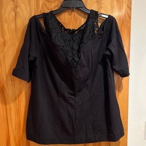 Black peel a boo shoulder Michel Studio top